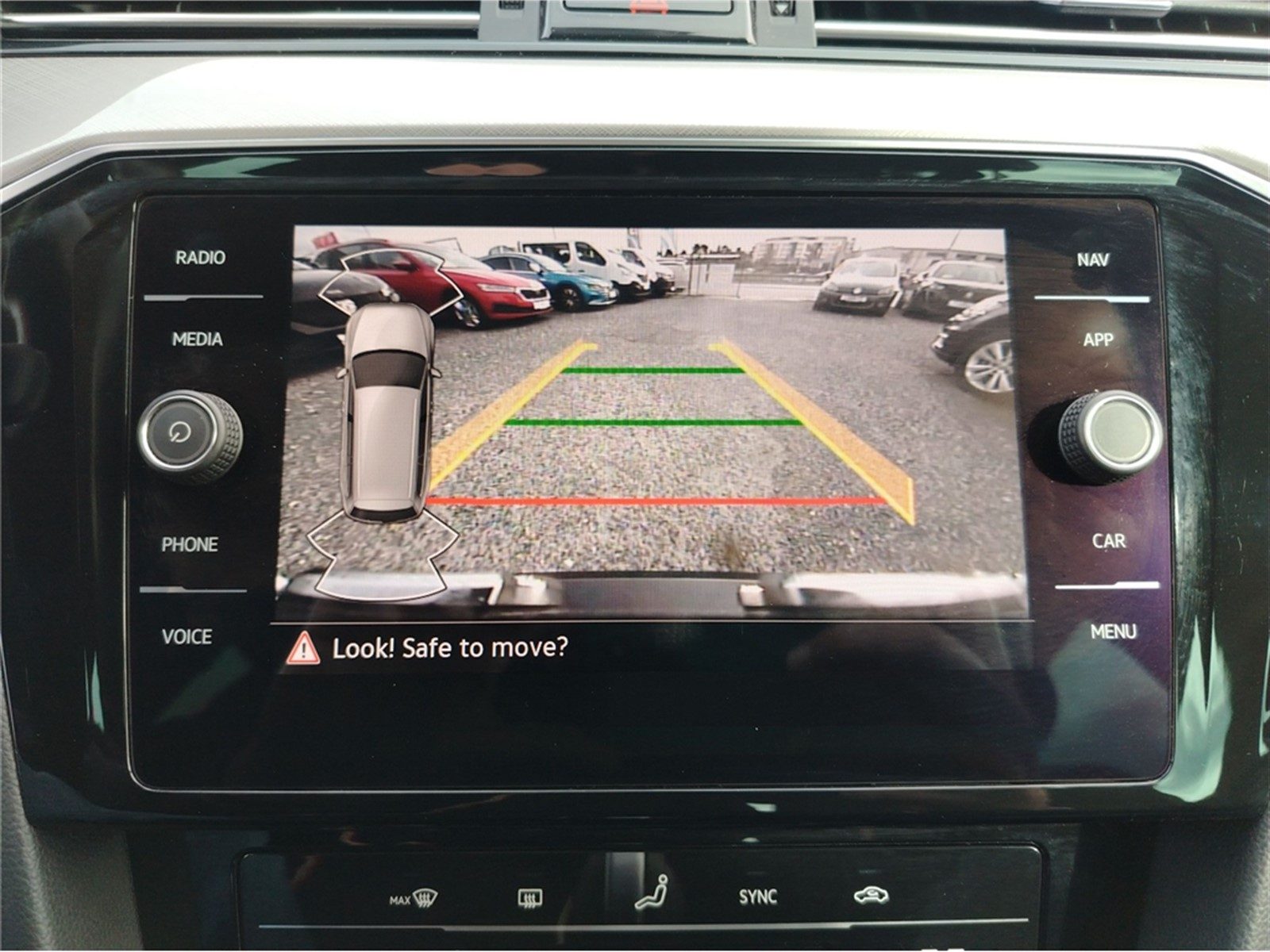 2021 Volkswagen Passat — fotografija 16