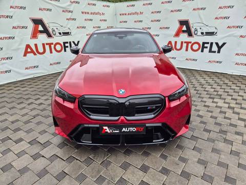 2025 BMW M5 — sličica 2