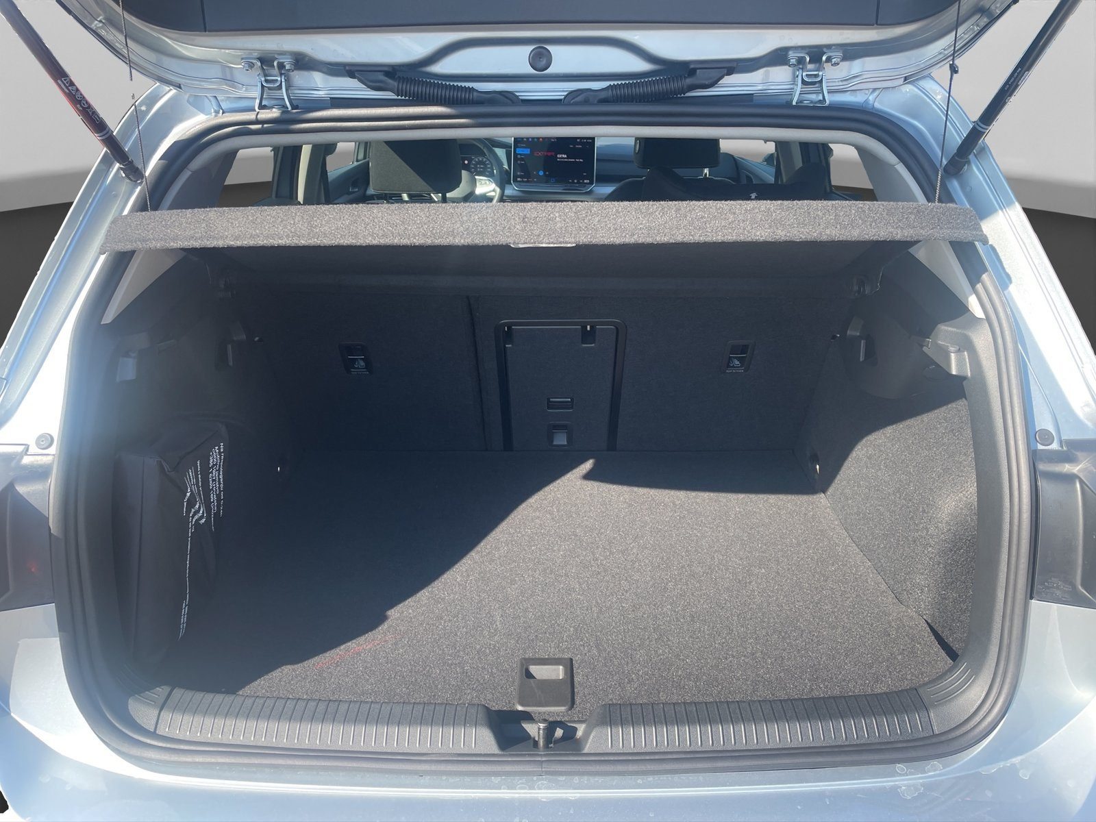 2025 Volkswagen Golf — fotografija 18