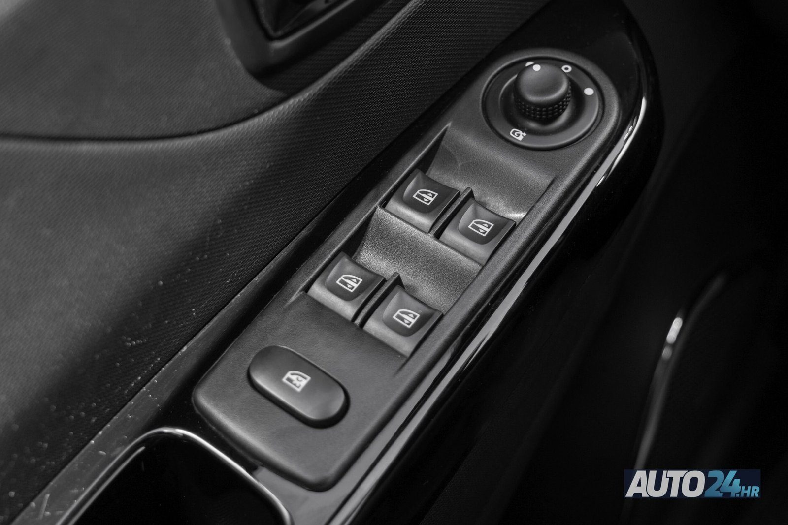 2015 Renault Captur — fotografija 16