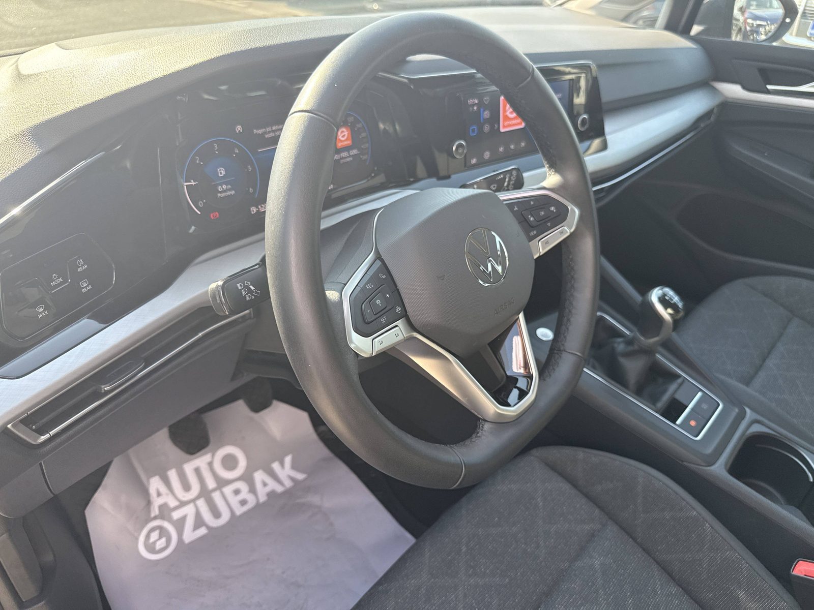 2024 Volkswagen Golf — fotografija 23