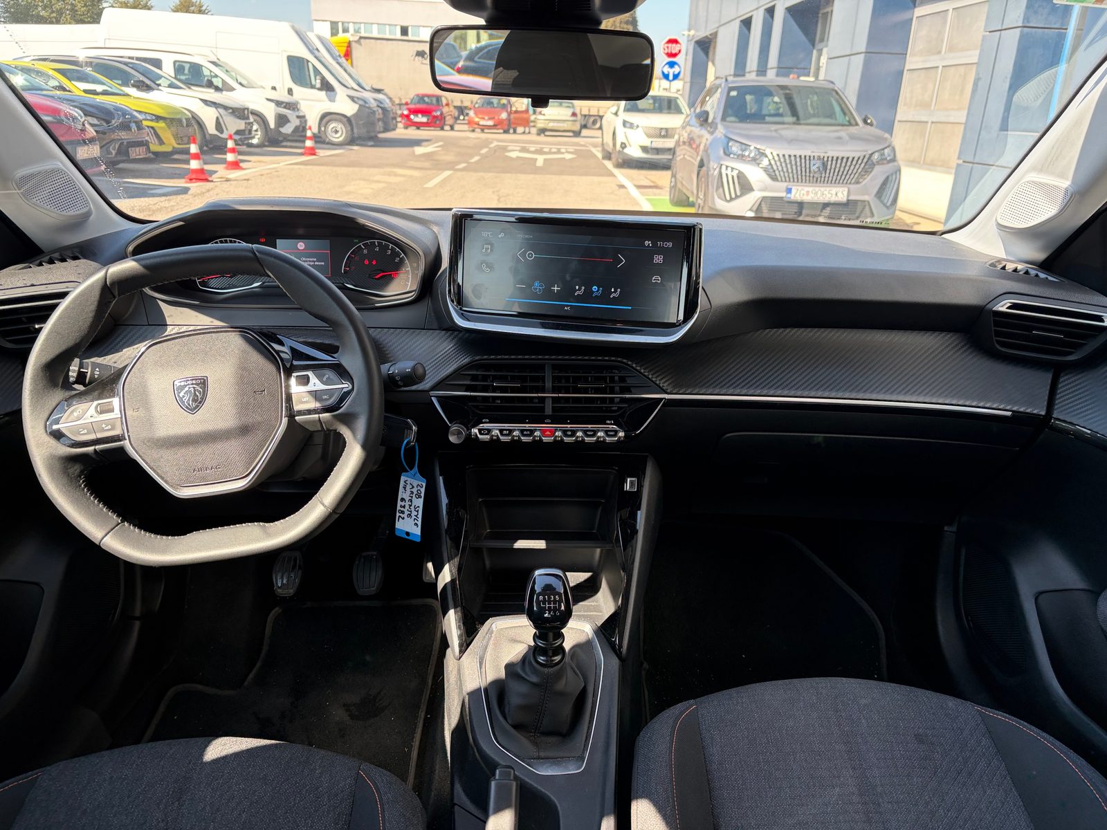 2026 Peugeot 208 — fotografija 7