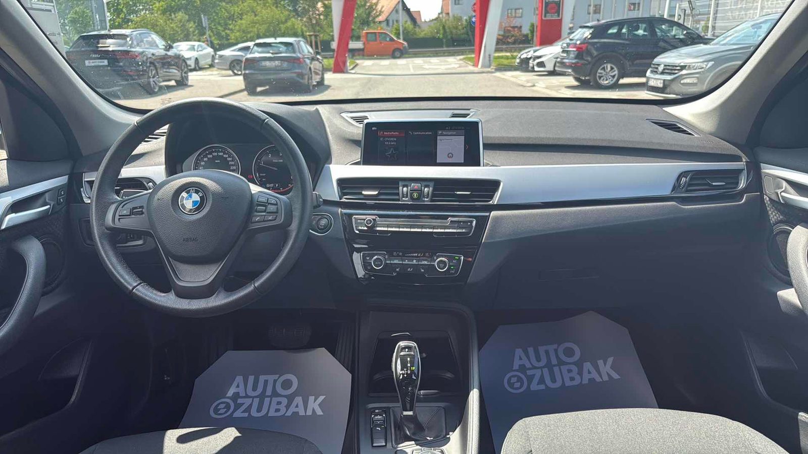 2022 BMW X1 — fotografija 11