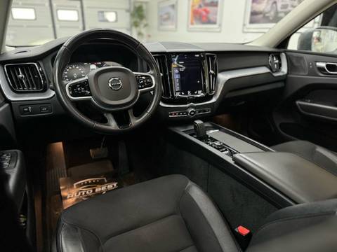 2019 Volvo XC60 — sličica 9