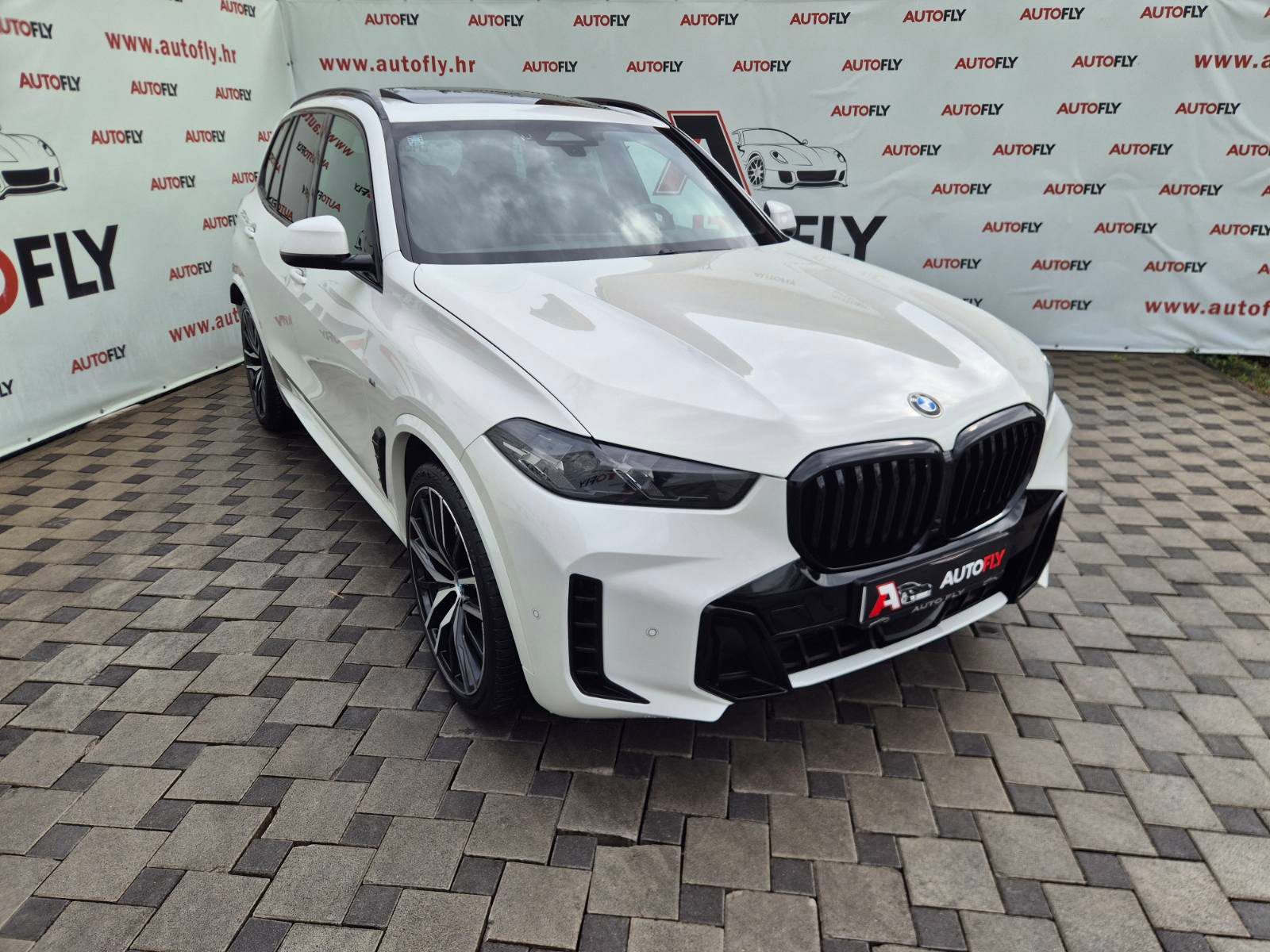 2023 BMW X5 M Sport — fotografija 3