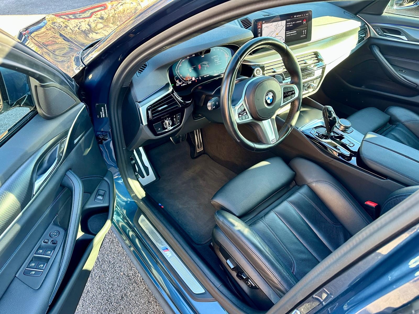 2023 BMW Serija 5 — fotografija 14