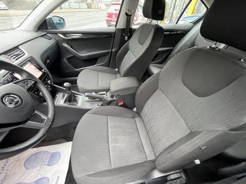 2019 Škoda Octavia — sličica 15