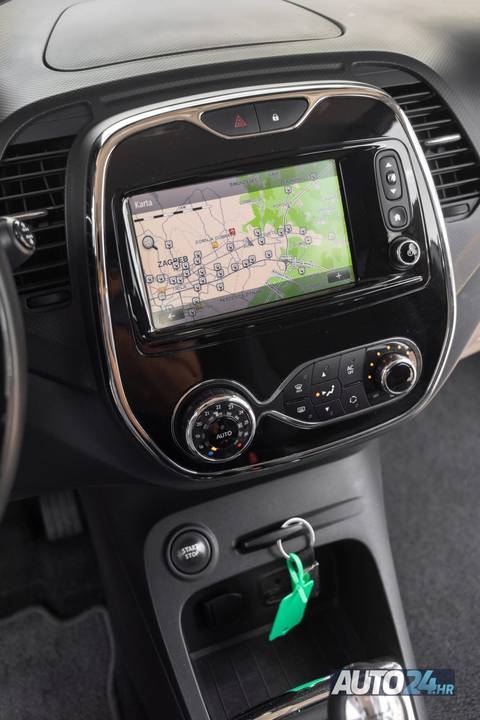 2015 Renault Captur — sličica 18