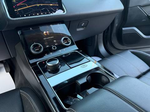2018 Land Rover Velar — sličica 18