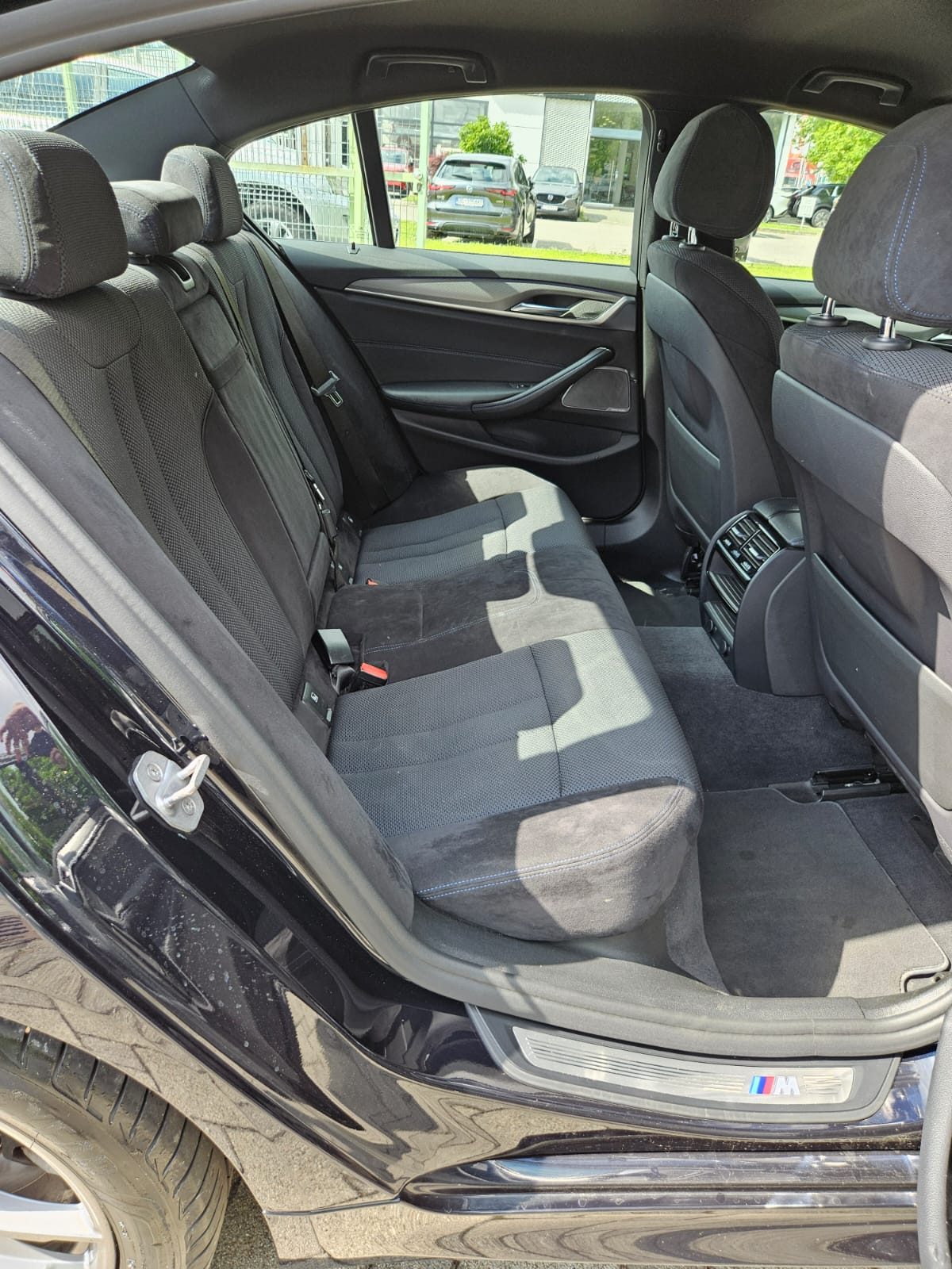 2018 BMW Serija 5 — fotografija 23