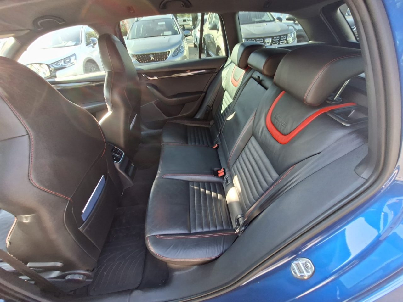 2015 Škoda Octavia Combi — fotografija 17