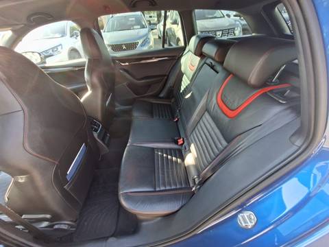 2015 Škoda Octavia Combi — sličica 17