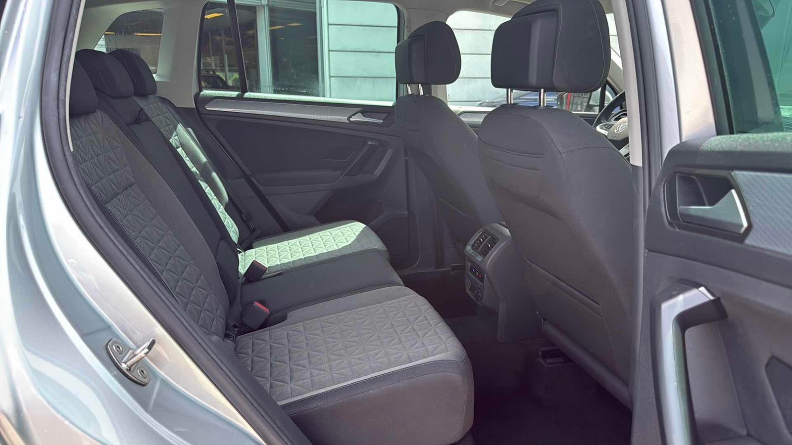 2023 Volkswagen Tiguan — fotografija 10