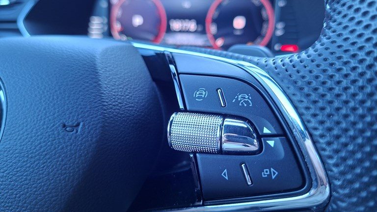 2023 Škoda Superb — fotografija 24