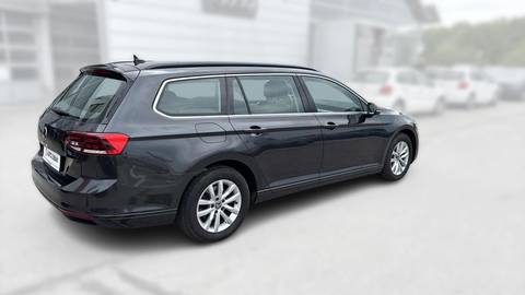 2022 Volkswagen Passat Variant — sličica 7