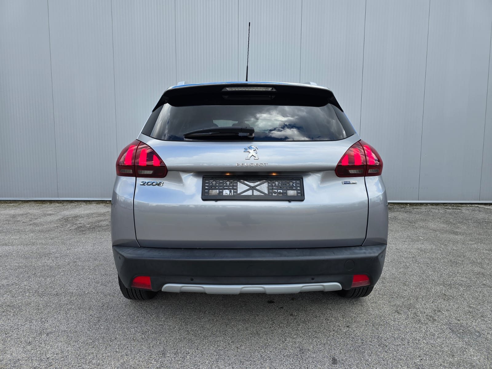 2017 Peugeot 2008 — fotografija 3