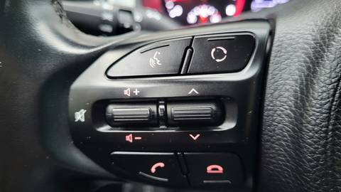 2020 Kia Stonic — sličica 18
