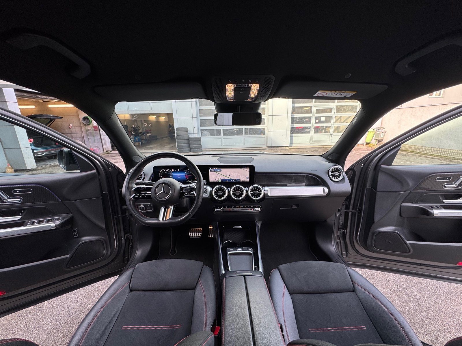 2024 Mercedes-Benz GLB — fotografija 13