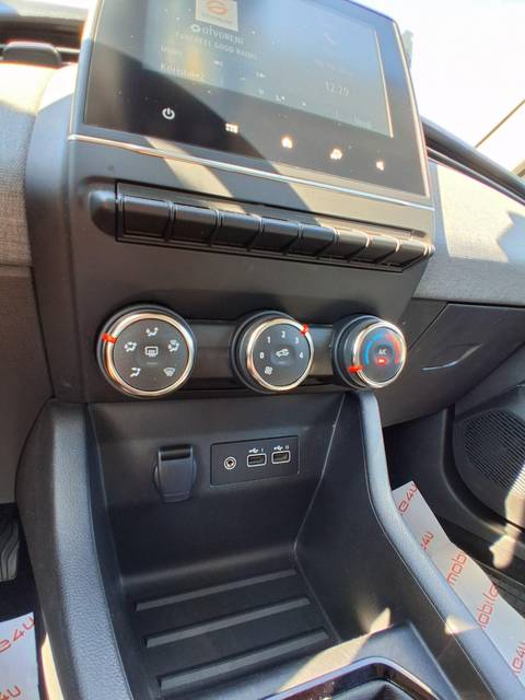 2024 Renault Clio — sličica 16