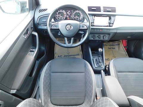 2019 Škoda Fabia Combi — sličica 10