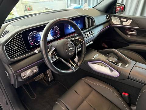 2025 Mercedes-Benz GLE — sličica 12