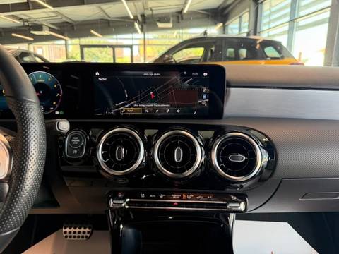 2021 Mercedes-Benz A-klasa — sličica 20