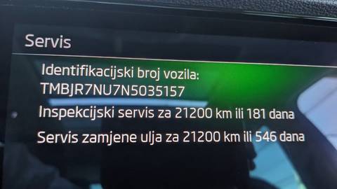 2022 Škoda Karoq — sličica 23