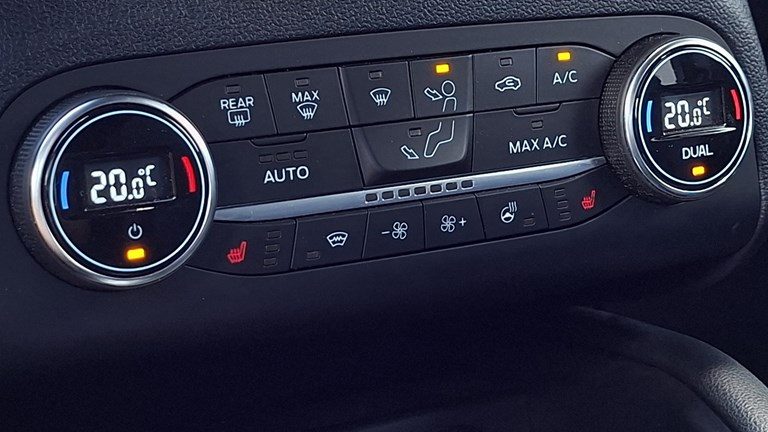 2022 Ford Kuga — fotografija 16