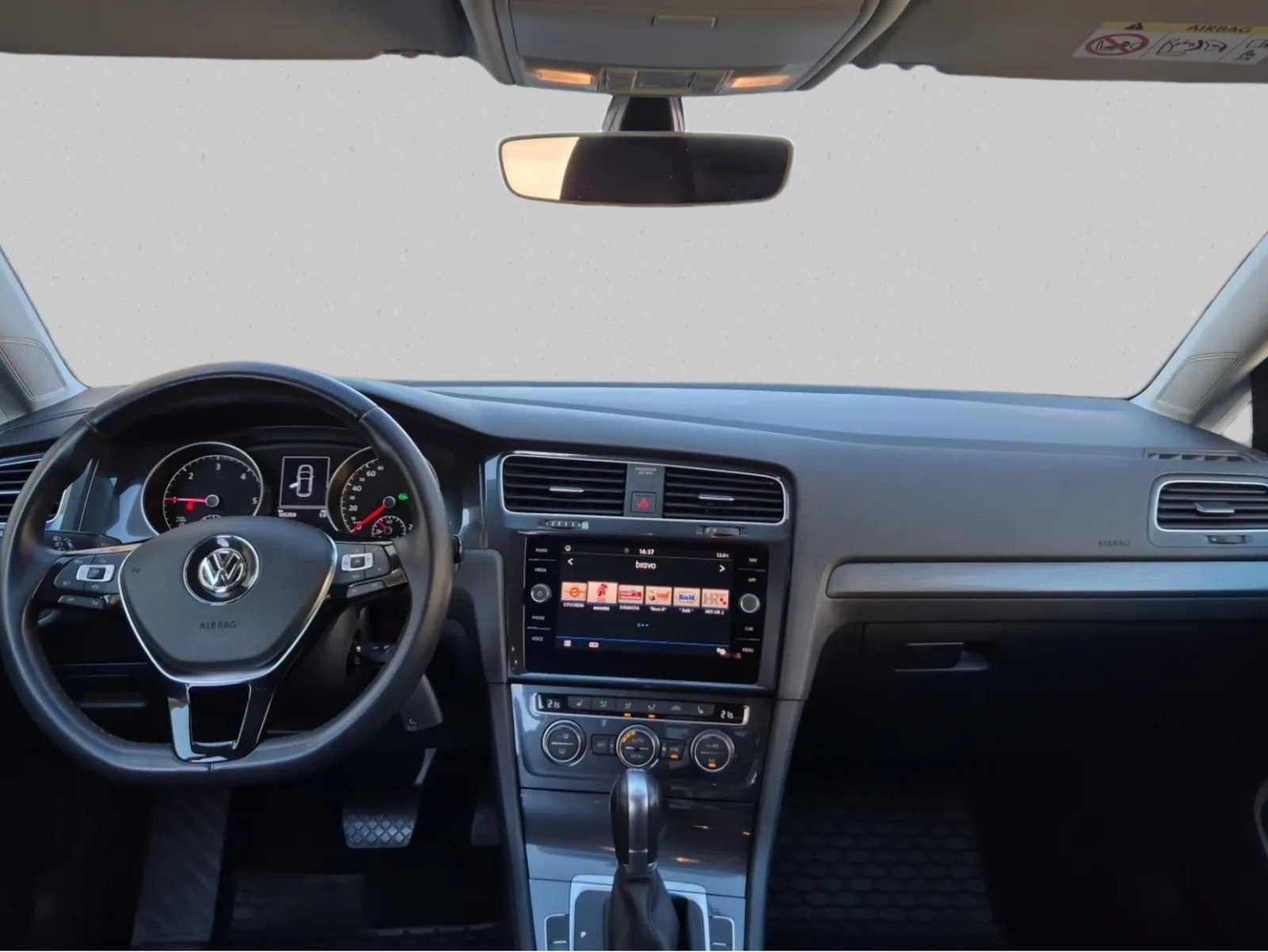 2019 Volkswagen Golf — fotografija 9