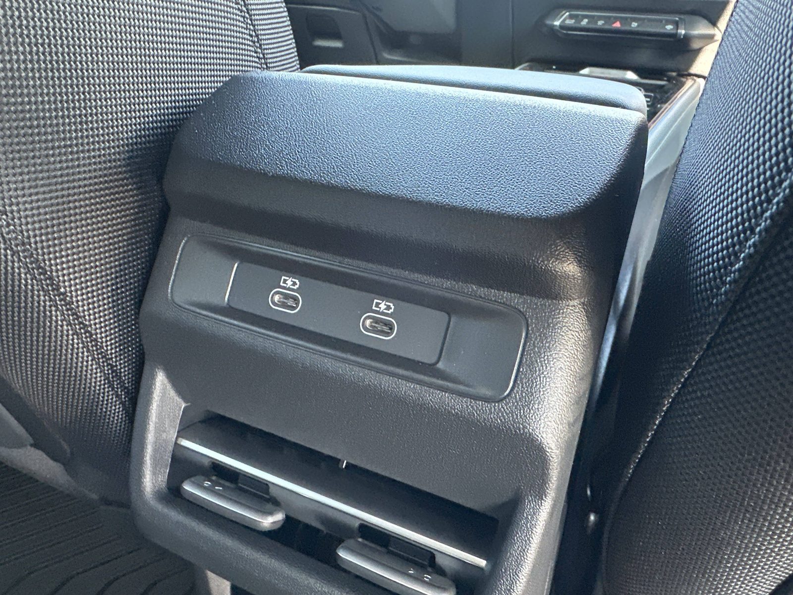 2026 Audi Q3 — fotografija 27