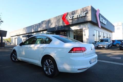 2017 Volkswagen Passat Comfortline — sličica 17