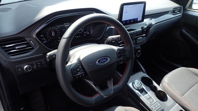 2025 Ford Kuga — fotografija 6