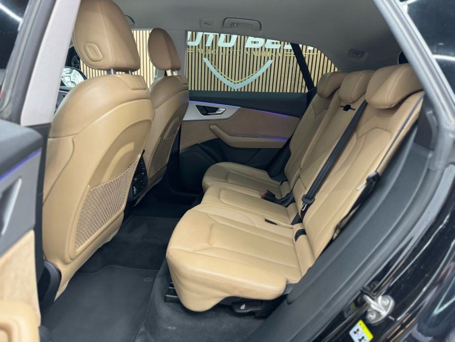 2019 Audi Q8 — fotografija 13