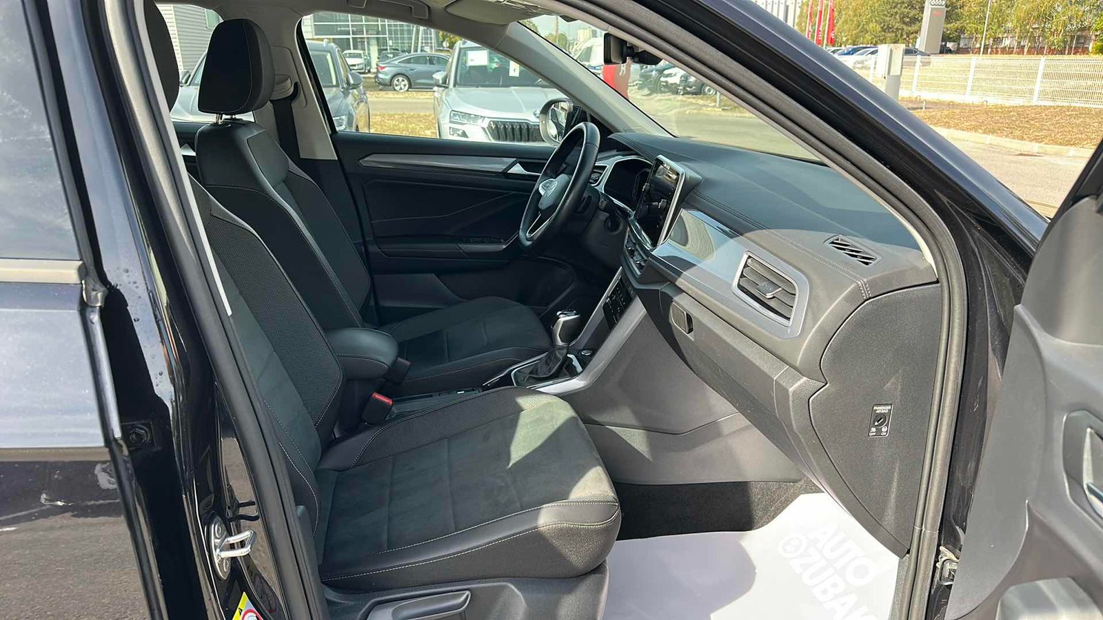 2024 Volkswagen T-Roc — fotografija 9
