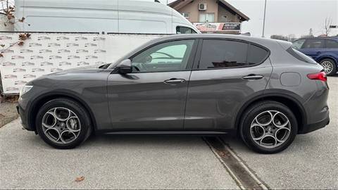 2022 Alfa Romeo Stelvio — sličica 7