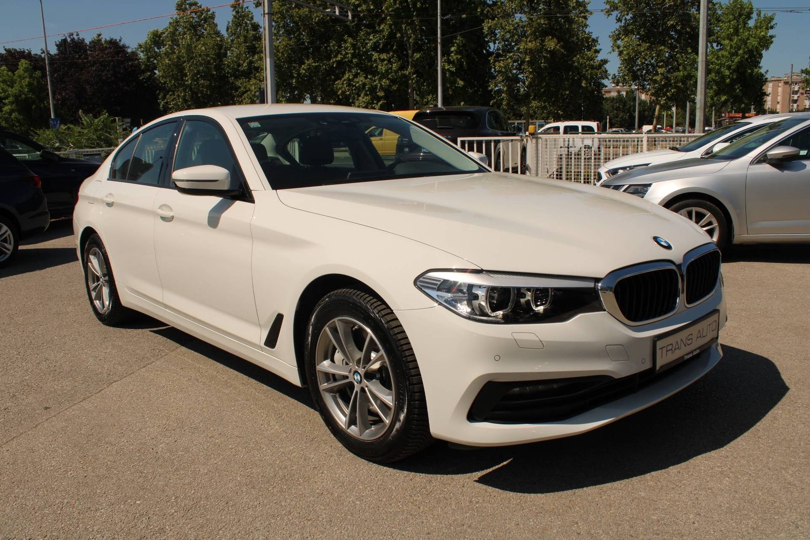 2020 BMW Serija 5 — fotografija 3