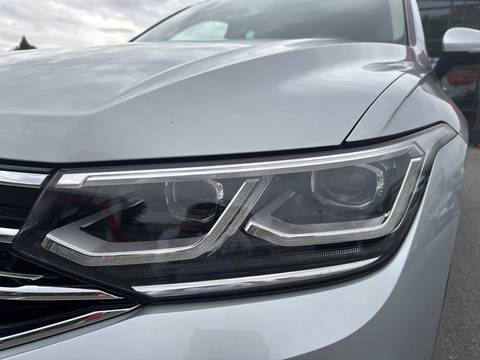 2021 Volkswagen Tiguan — sličica 14
