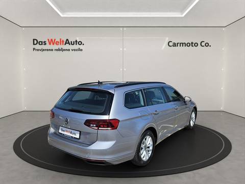 2022 Volkswagen Passat Variant — sličica 5