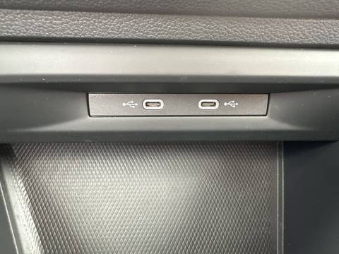 2024 Volkswagen Golf — sličica 27