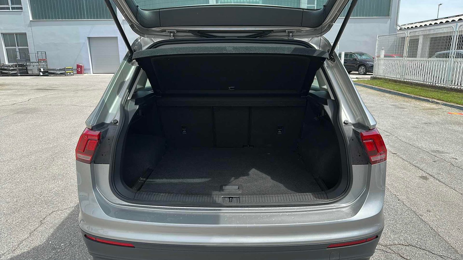 2019 Volkswagen Tiguan — fotografija 12