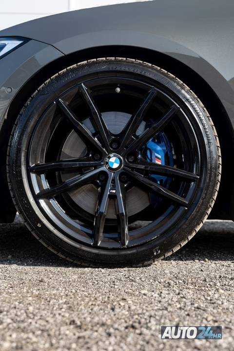 2020 BMW Serija 3 M340i — sličica 10