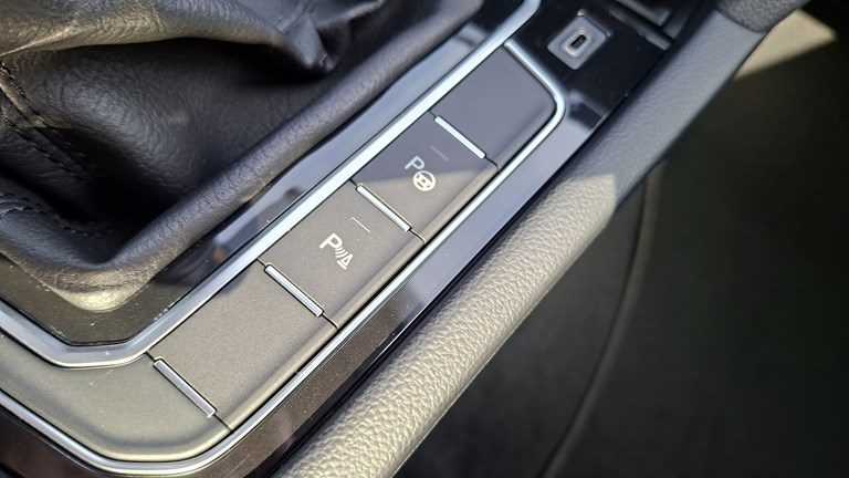2021 Volkswagen Passat — fotografija 12