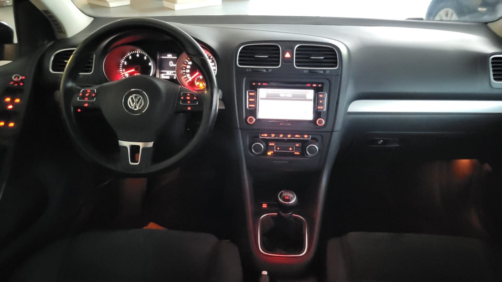 2010 Volkswagen Golf — fotografija 25