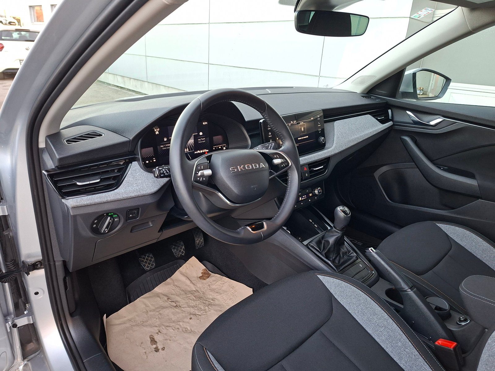 2025 Škoda Scala — fotografija 8