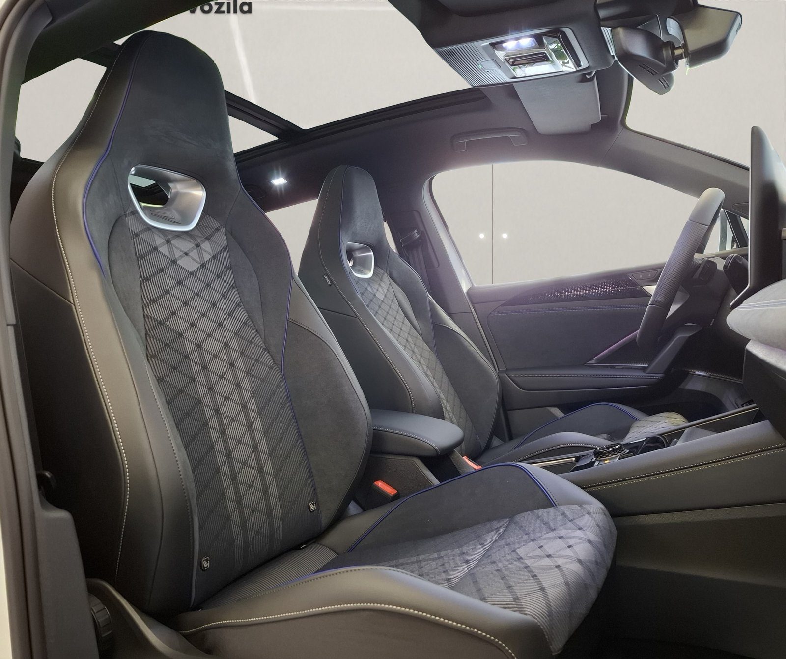2026 Volkswagen Tiguan R-Line — fotografija 14