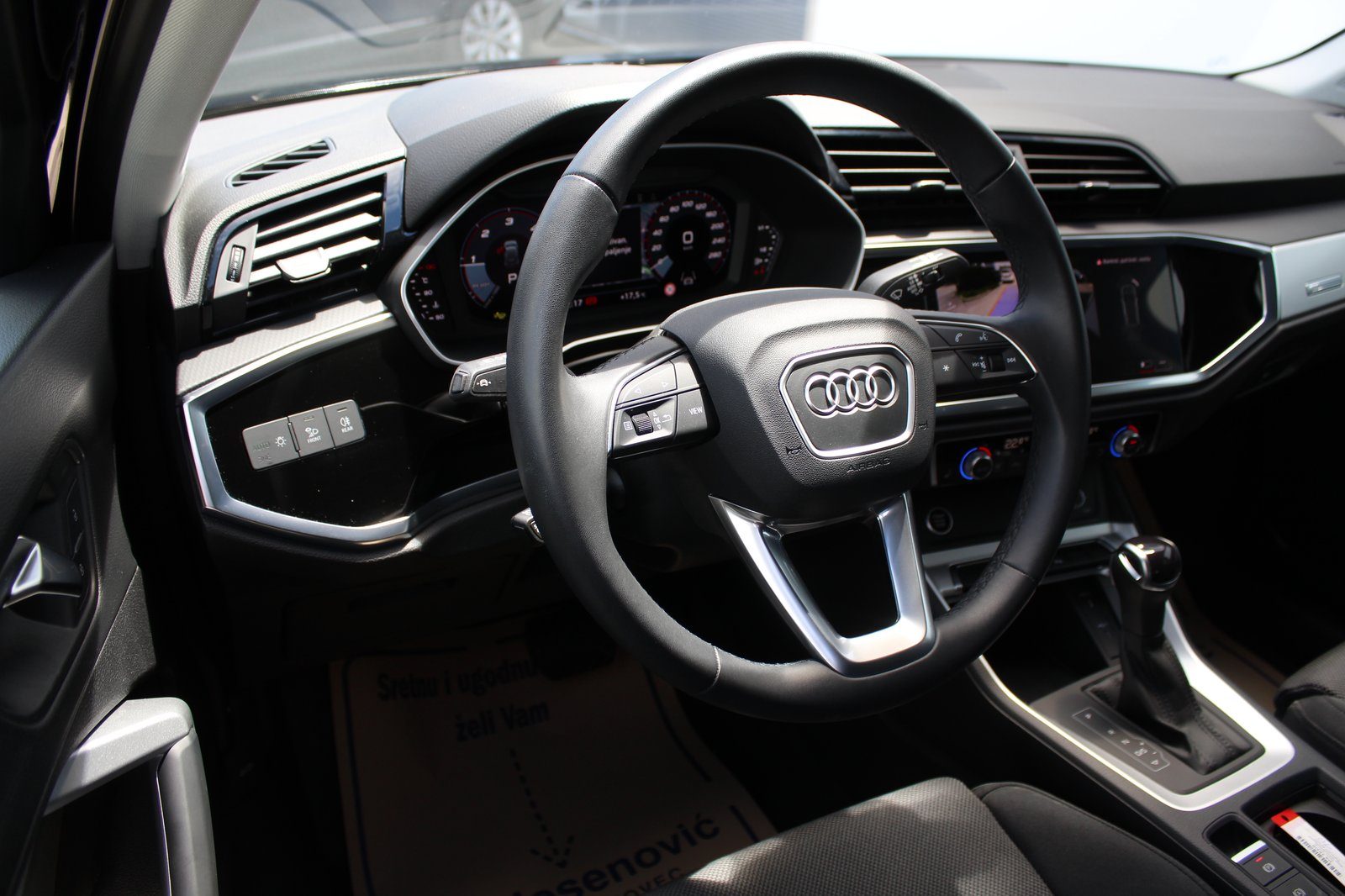 2025 Audi Q3 — fotografija 9