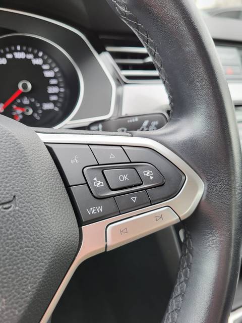 2020 Volkswagen Passat — sličica 15