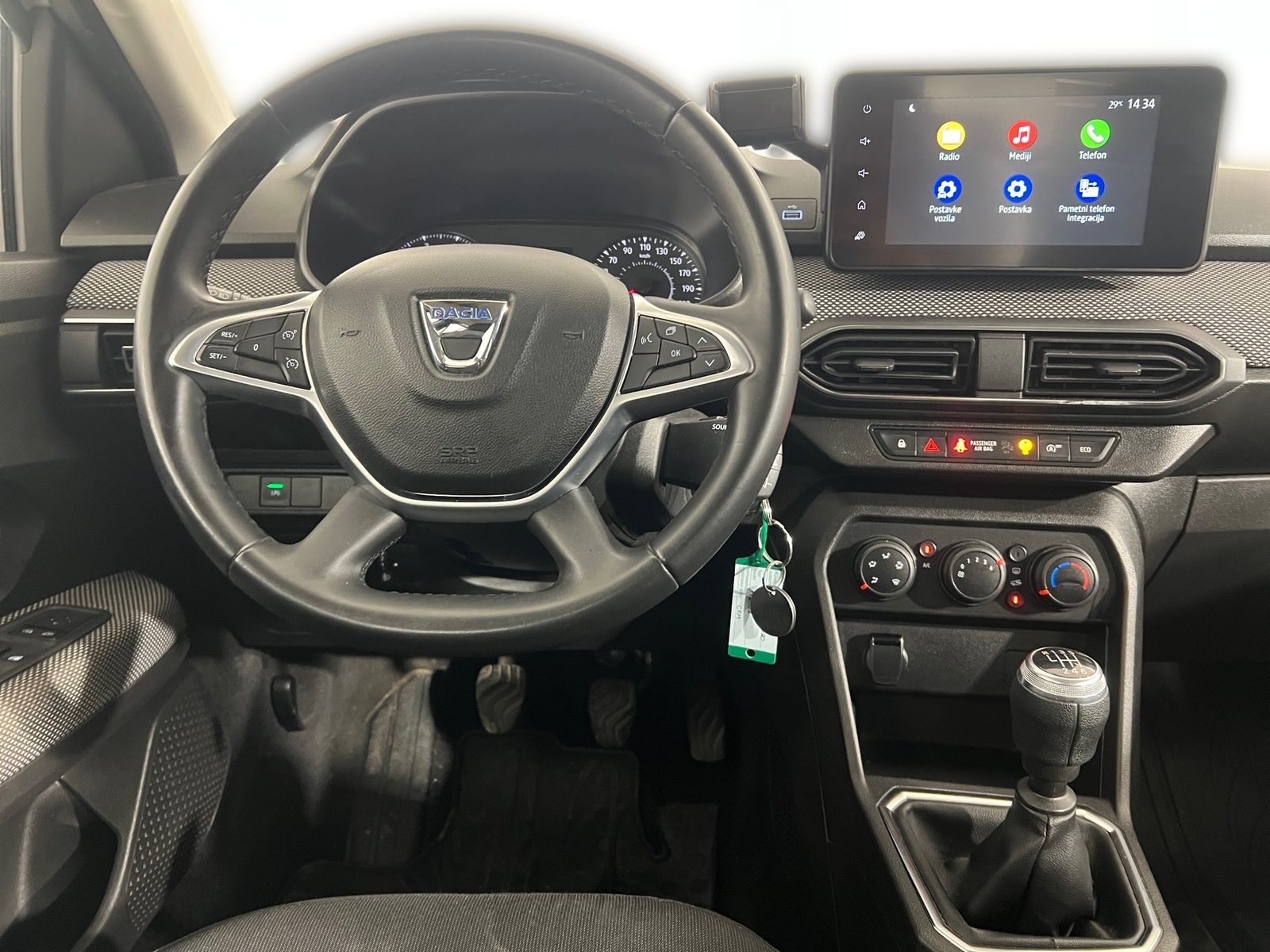 2022 Dacia Sandero — fotografija 14