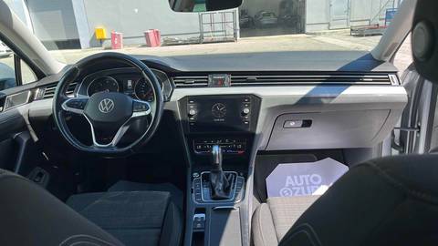 2021 Volkswagen Passat Variant — sličica 11