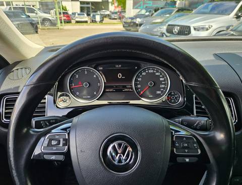 2016 Volkswagen Touareg — sličica 12